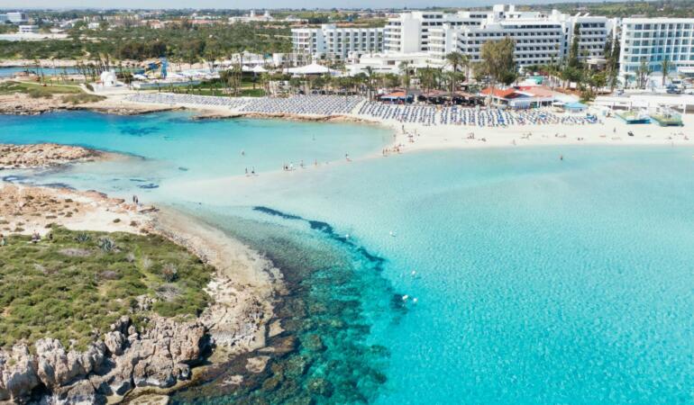 גלו את הפוטנציאל התיירותי של קפריסין - פנינת הים התיכון נחשפת