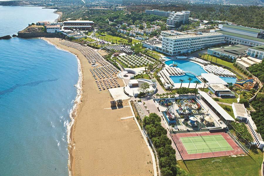 Top 10 Must-See Beaches in Northern Cyprus 3 Acapulco Beach (Kyrenia)