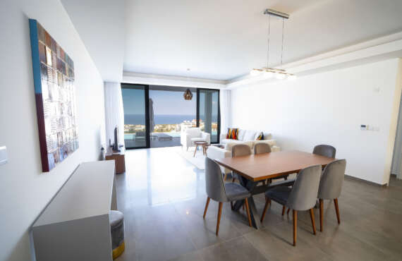 Ruim 2-slaapkamer tuinappartement met toegang tot het zwembad in Pine Valley Village, Esentepe – instapklaar