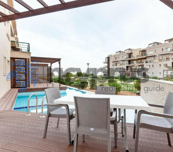 Private Pool: Luxurious 3-Bedroom Apartment at Thalassa Beach Resort